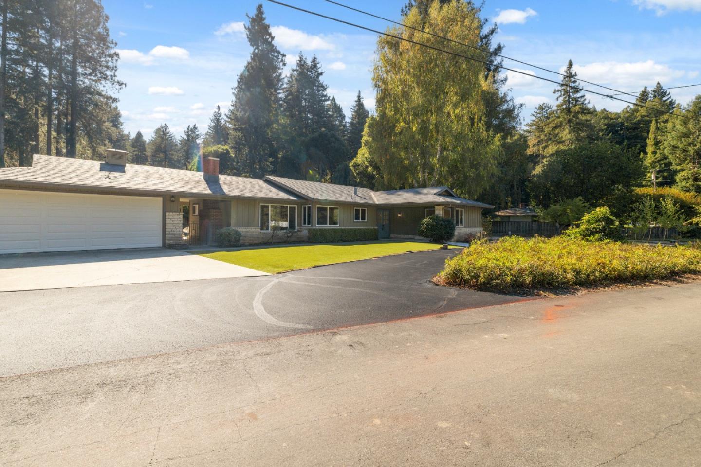 180 Sunnycroft Road
