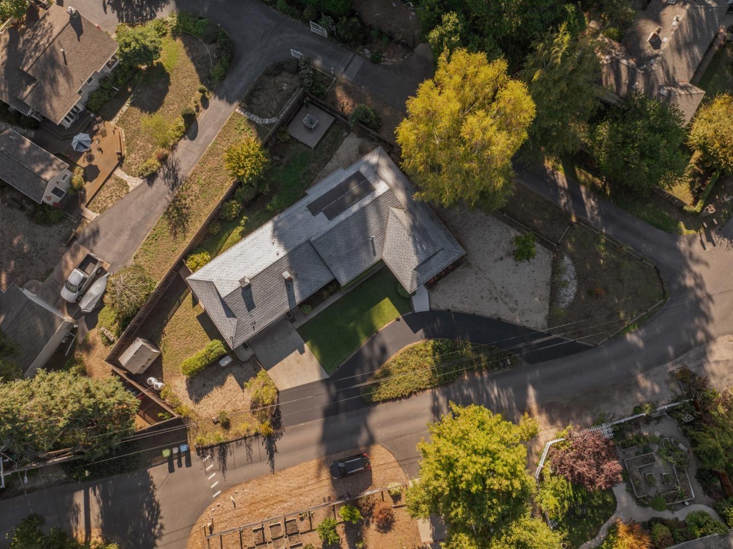 180 Sunnycroft Road