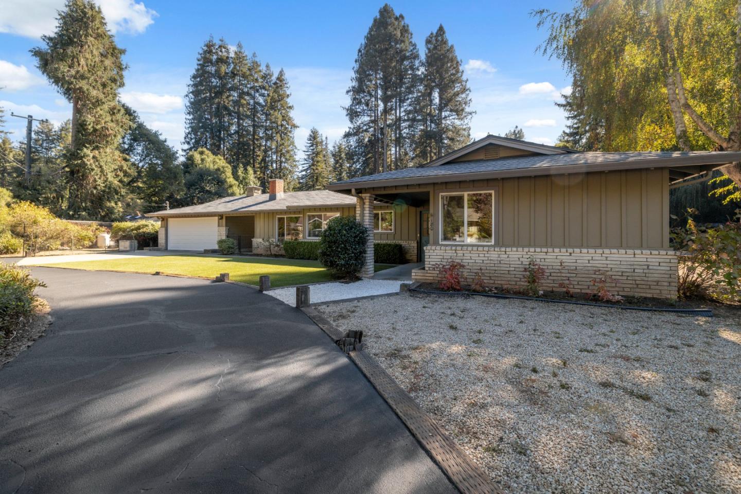 180 Sunnycroft Road