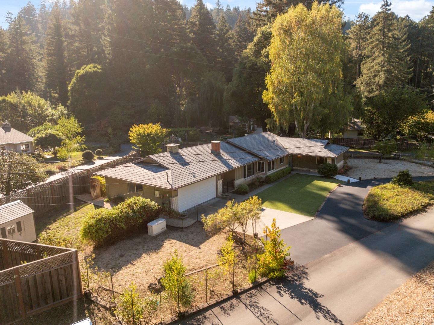 180 Sunnycroft Road