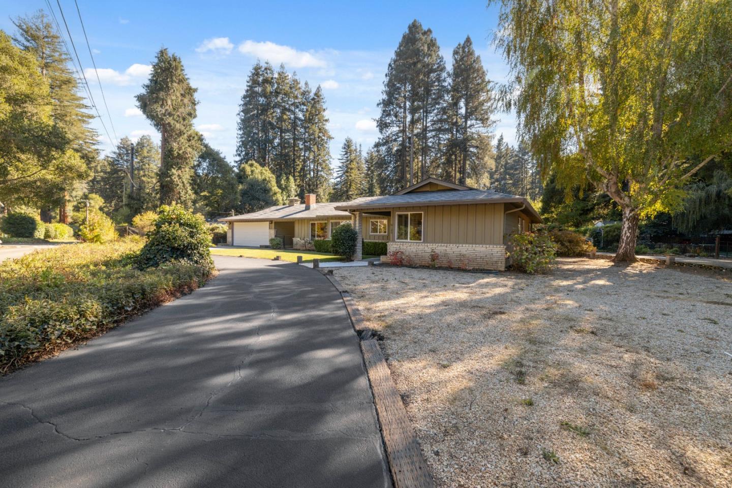 180 Sunnycroft Road