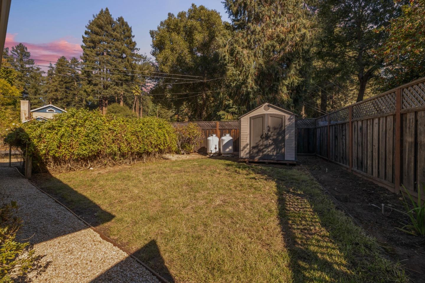 180 Sunnycroft Road