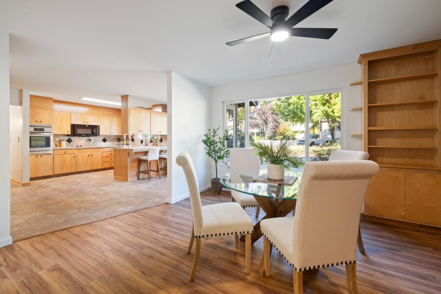 180 Sunnycroft Road