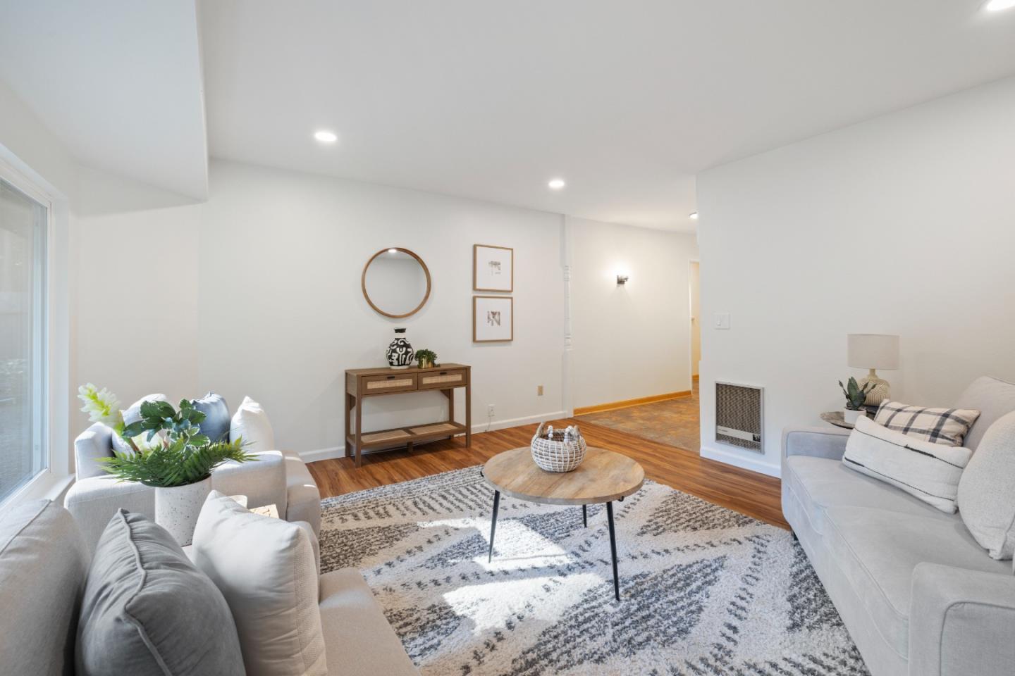 180 Sunnycroft Road