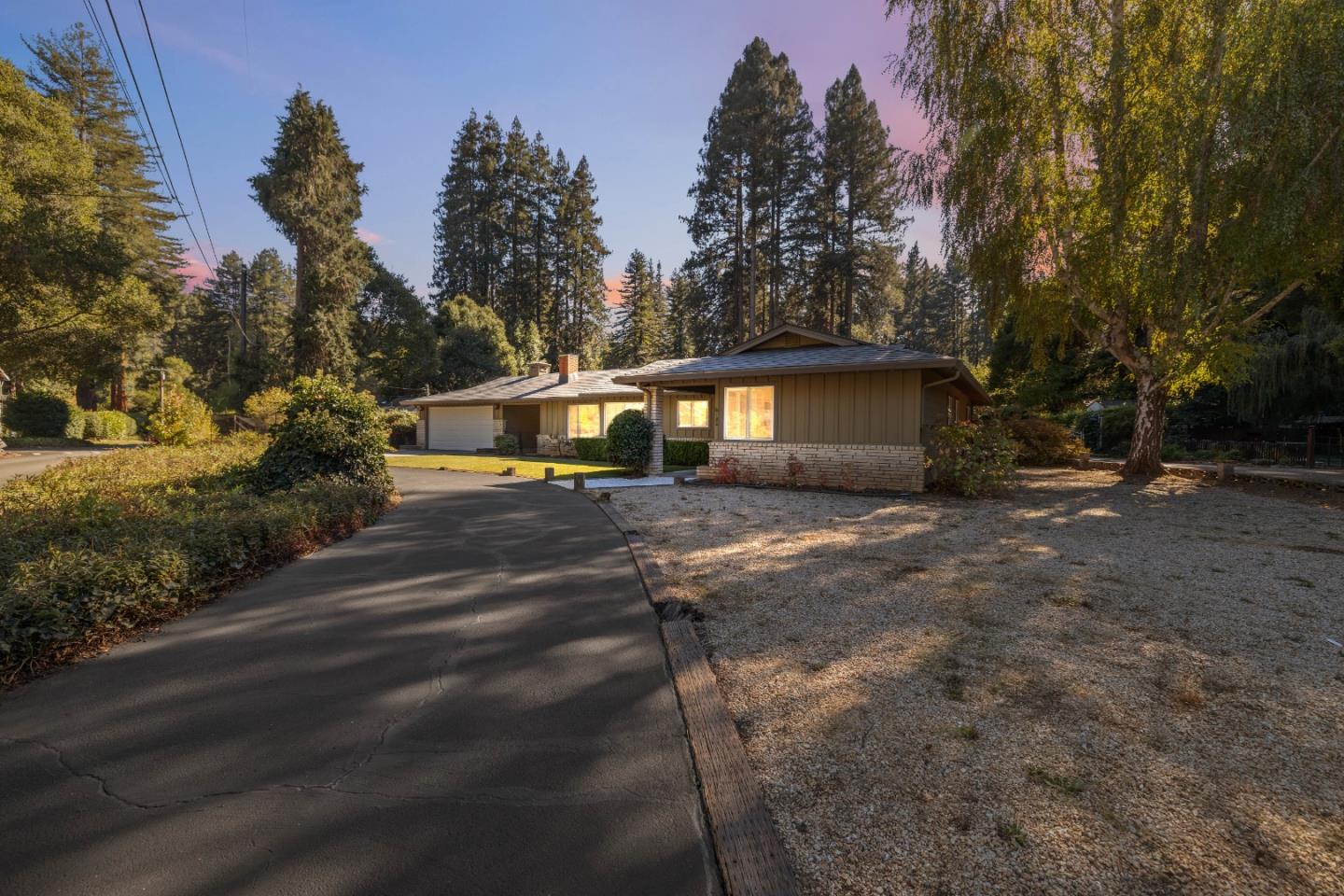 180 Sunnycroft Road
