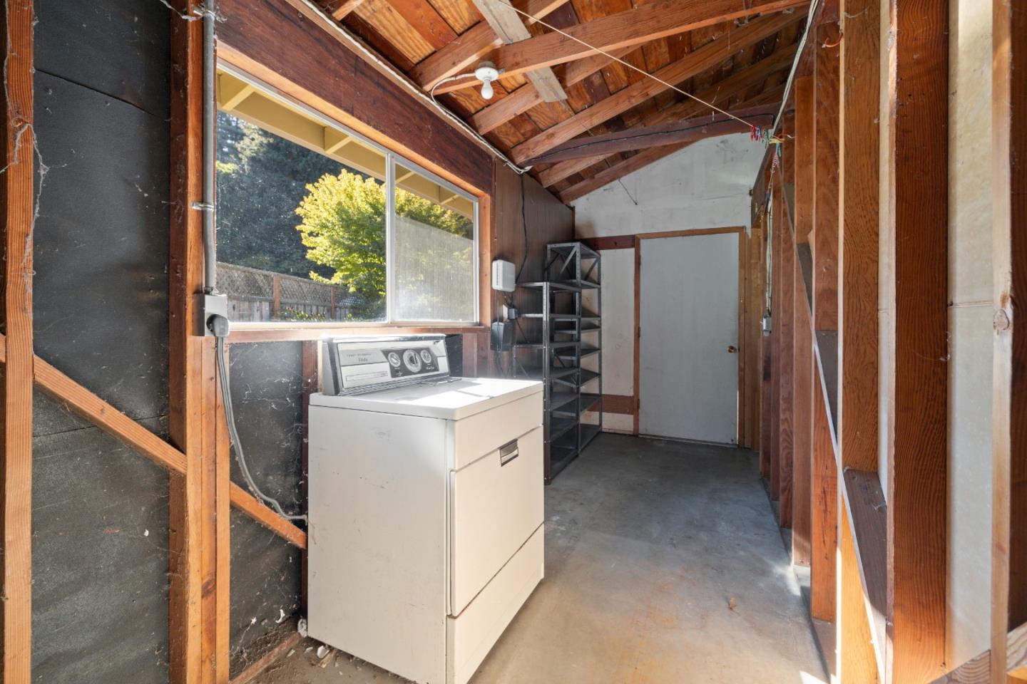 180 Sunnycroft Road