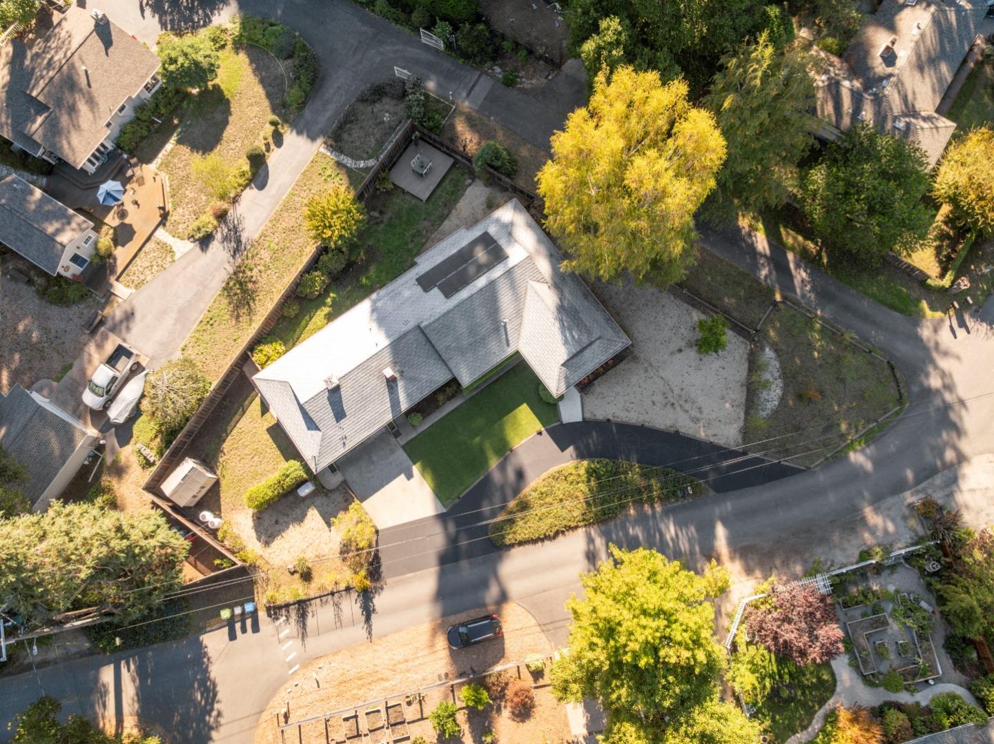 180 Sunnycroft Road