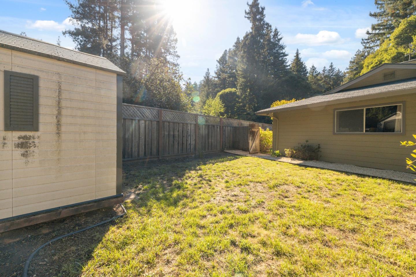 180 Sunnycroft Road