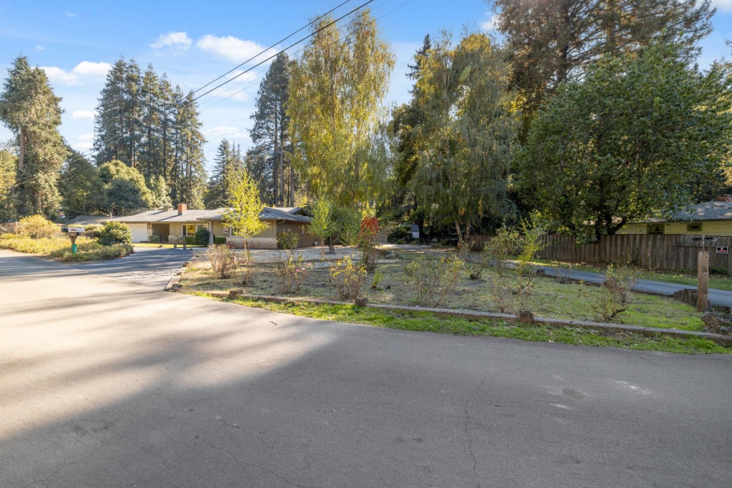 180 Sunnycroft Road