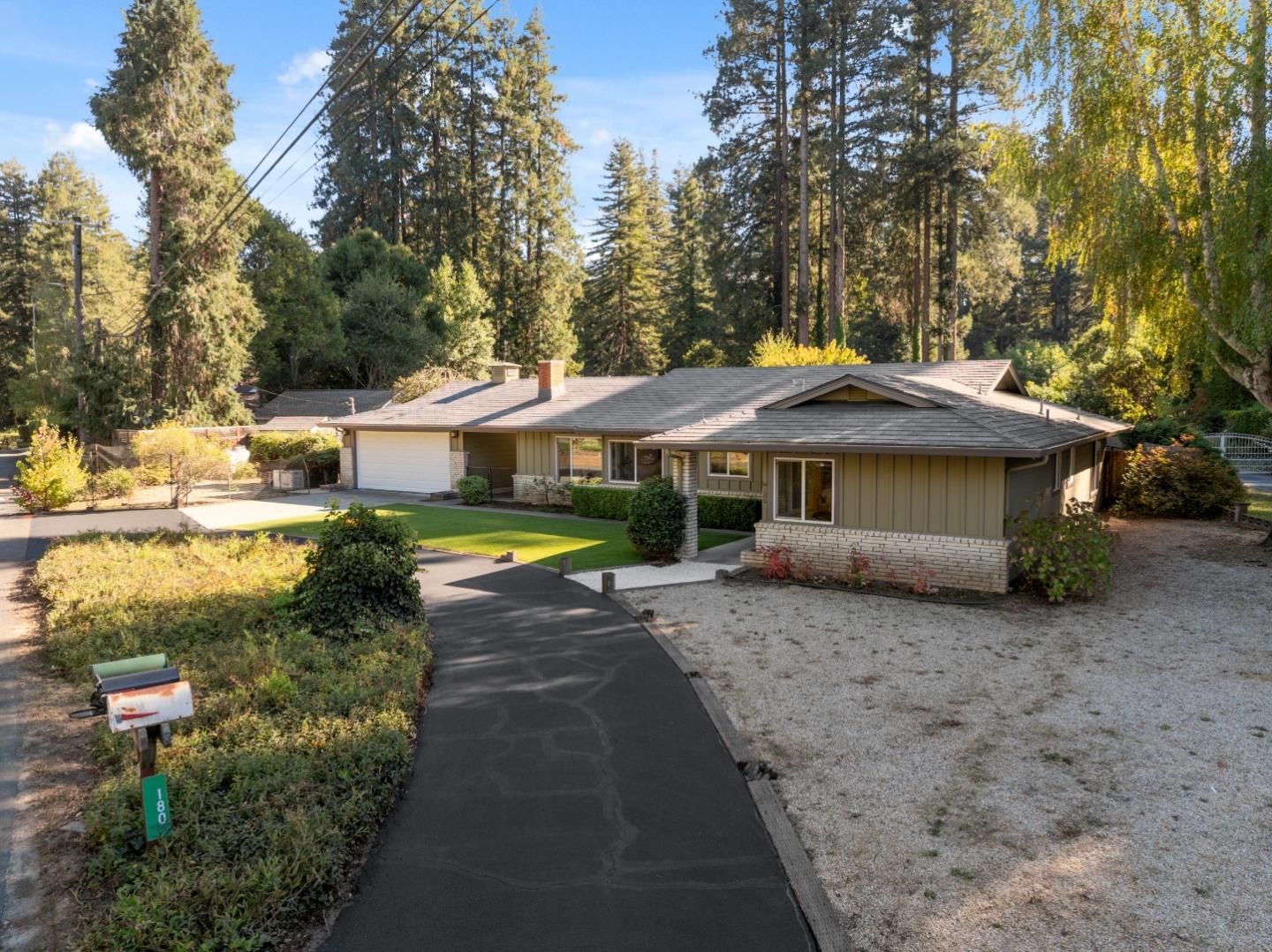 180 Sunnycroft Road