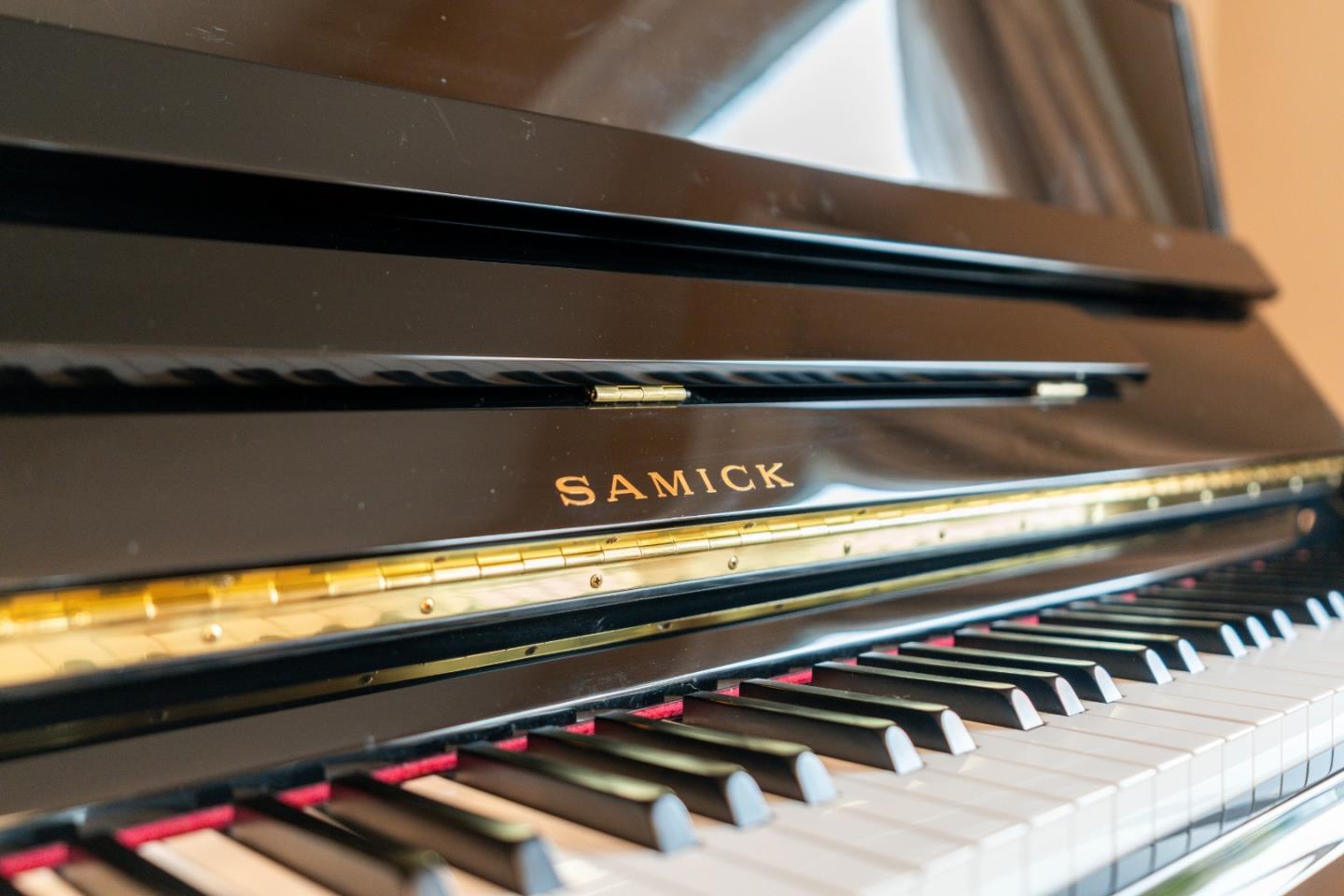 444 Whispering Pines Drive Unit: 79