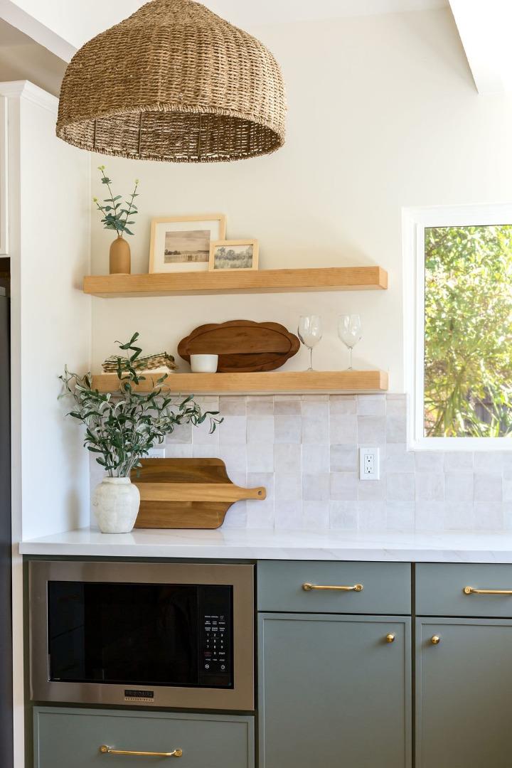 620 Manzanita Avenue