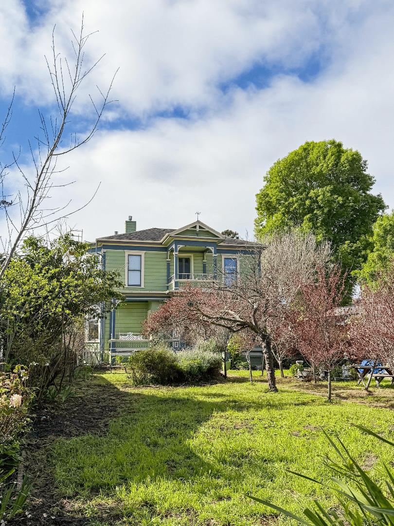 233 Van Ness Avenue