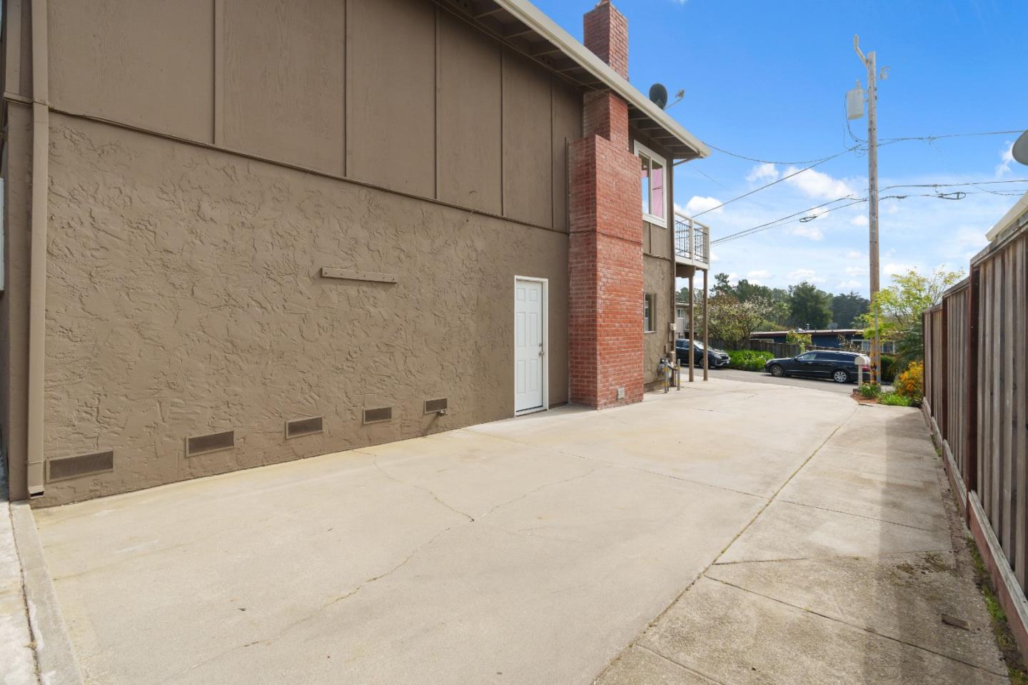 5493 Ball Drive