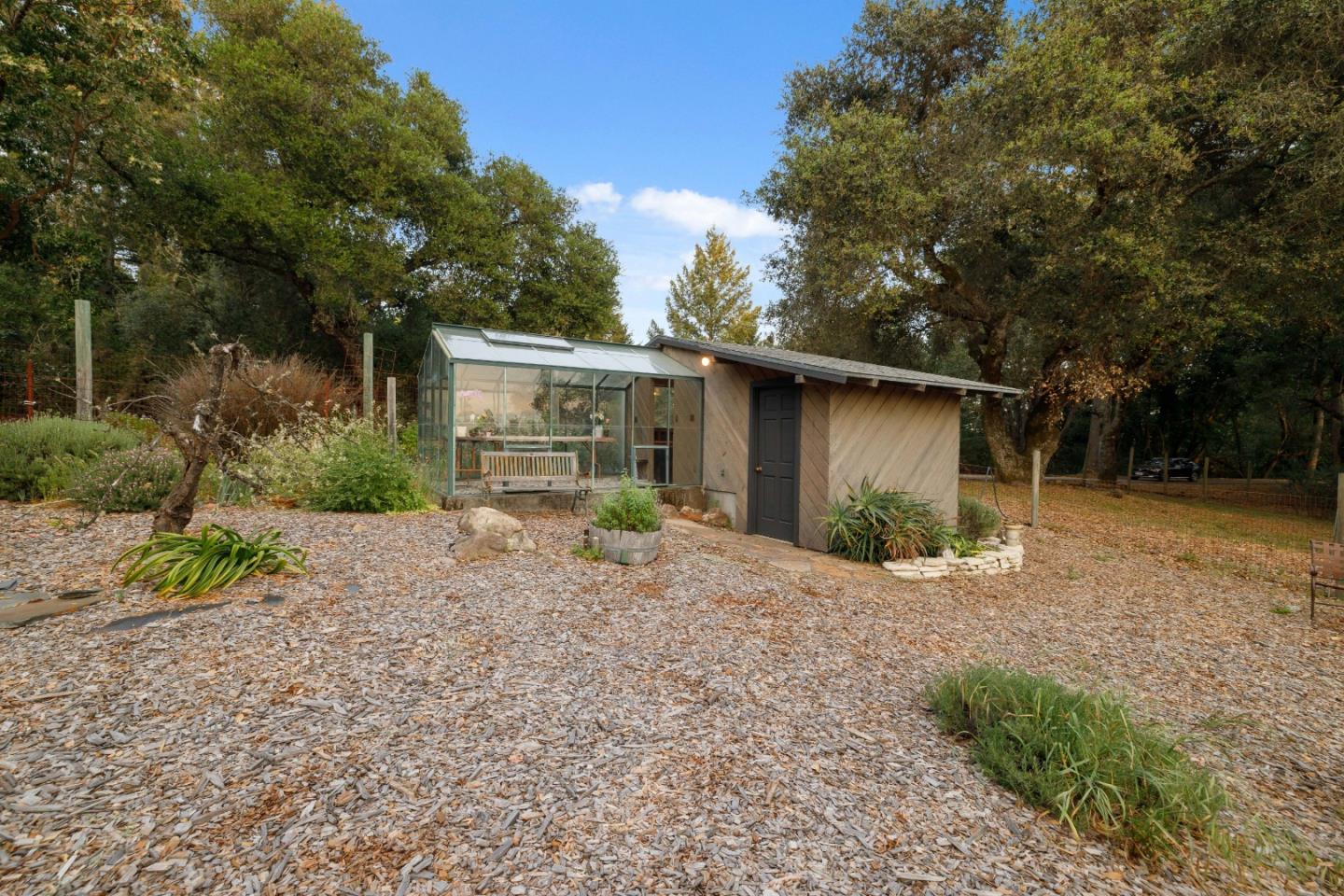 1380 Weston Ridge Road