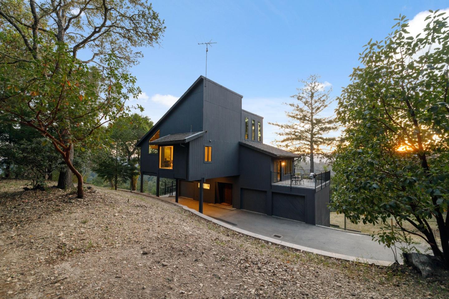 1380 Weston Ridge Road