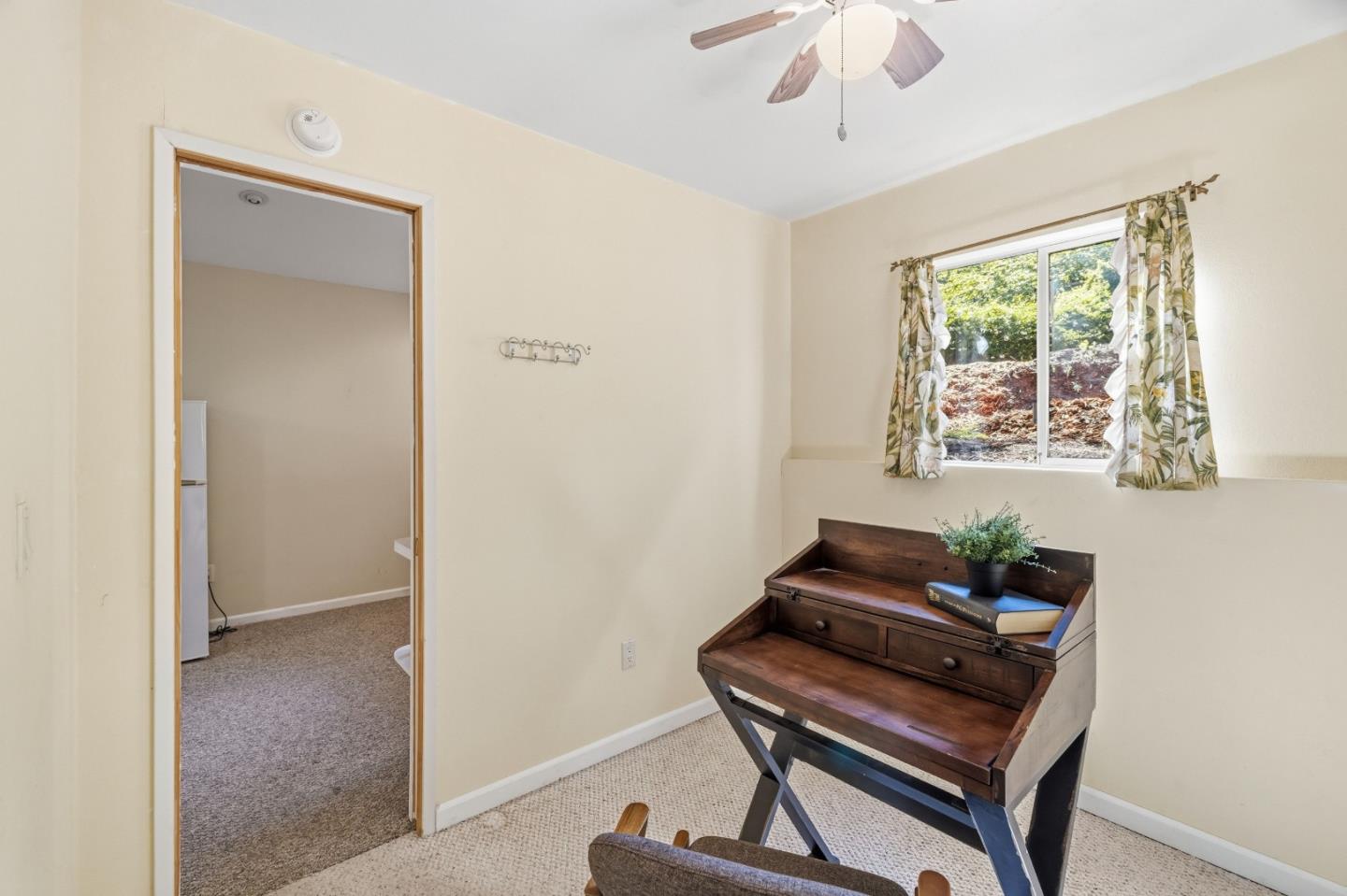 119 Van Diepen Way
