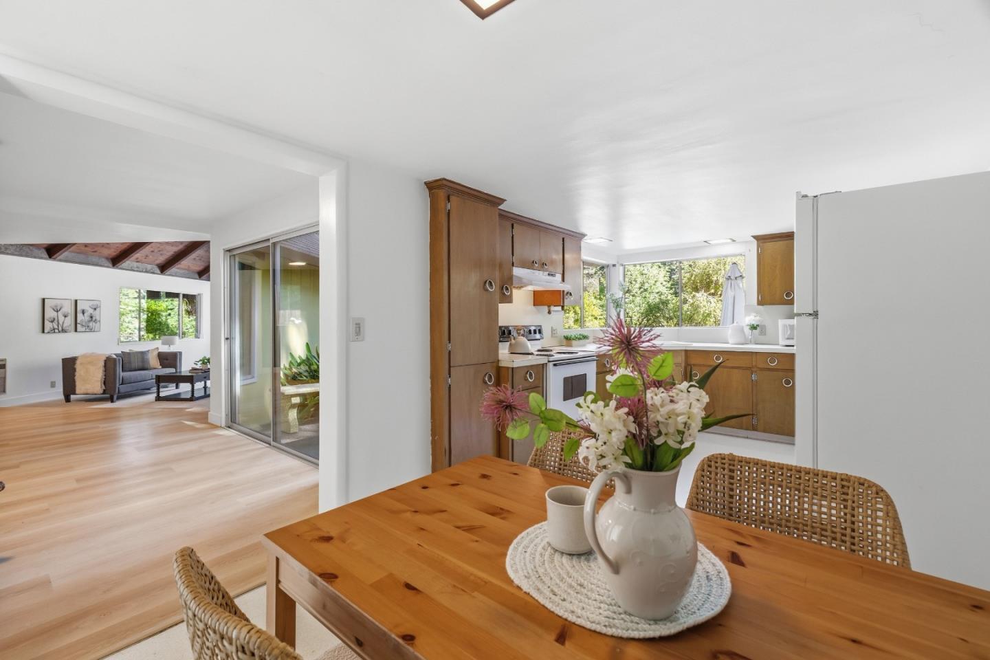 119 Van Diepen Way
