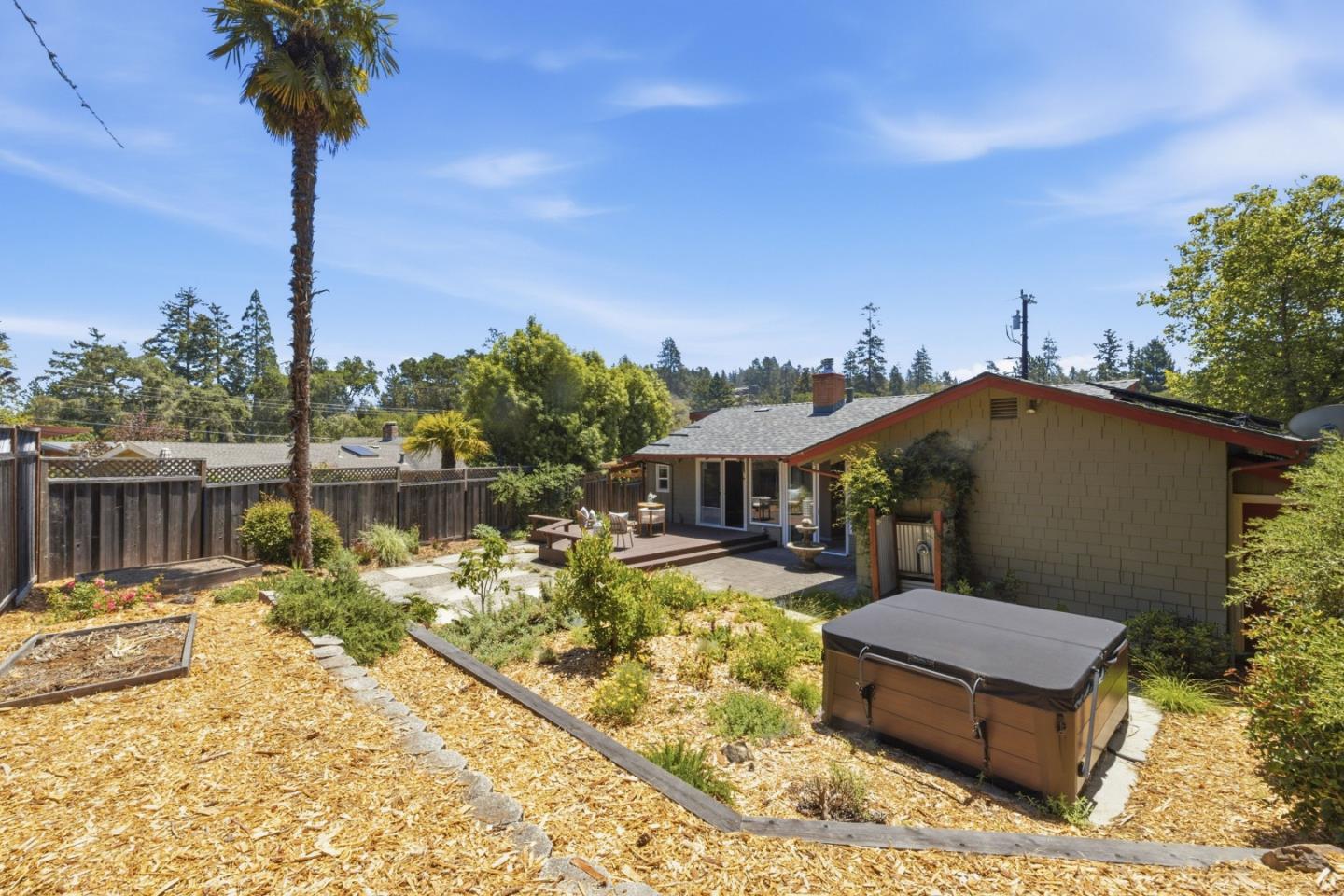 194 Caseta Way