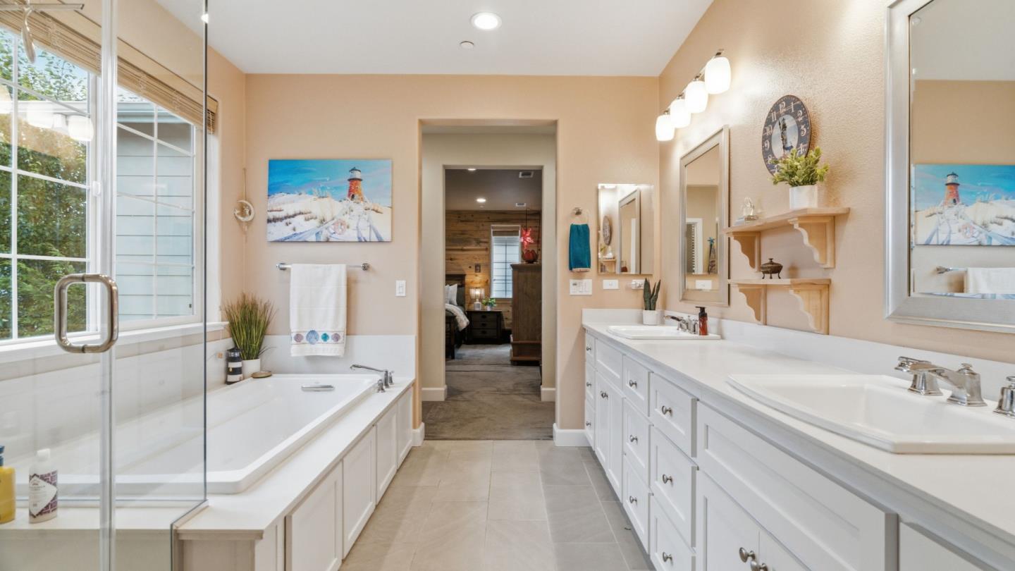 2610 Sandy Clay Lane