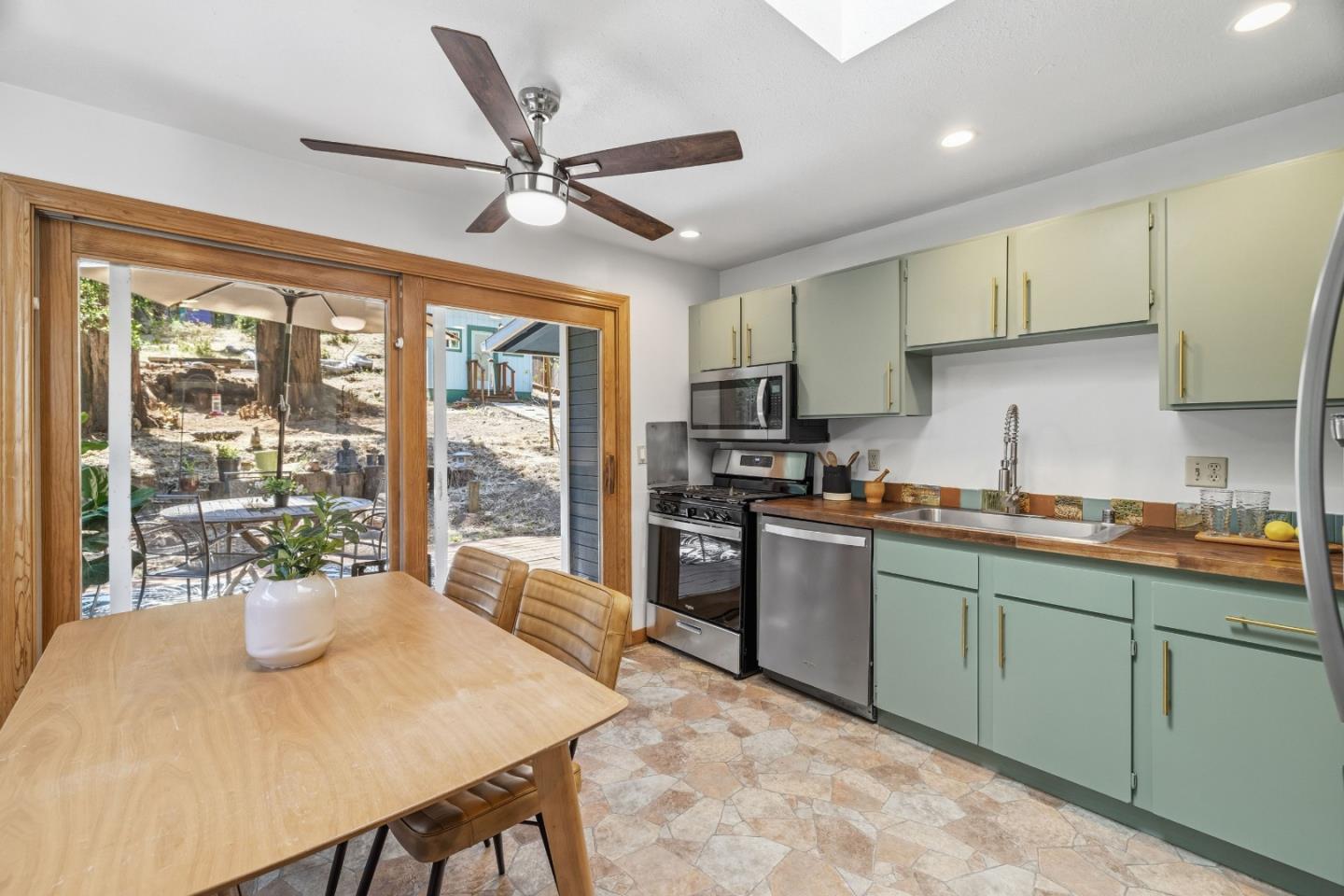 836 Creek Drive
