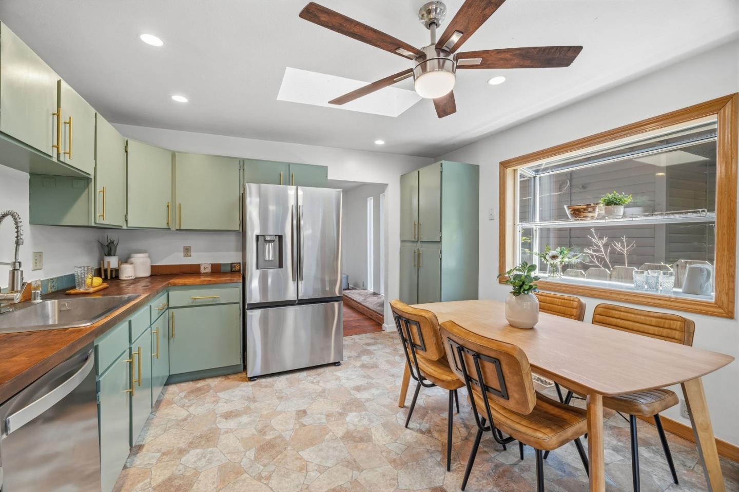 836 Creek Drive