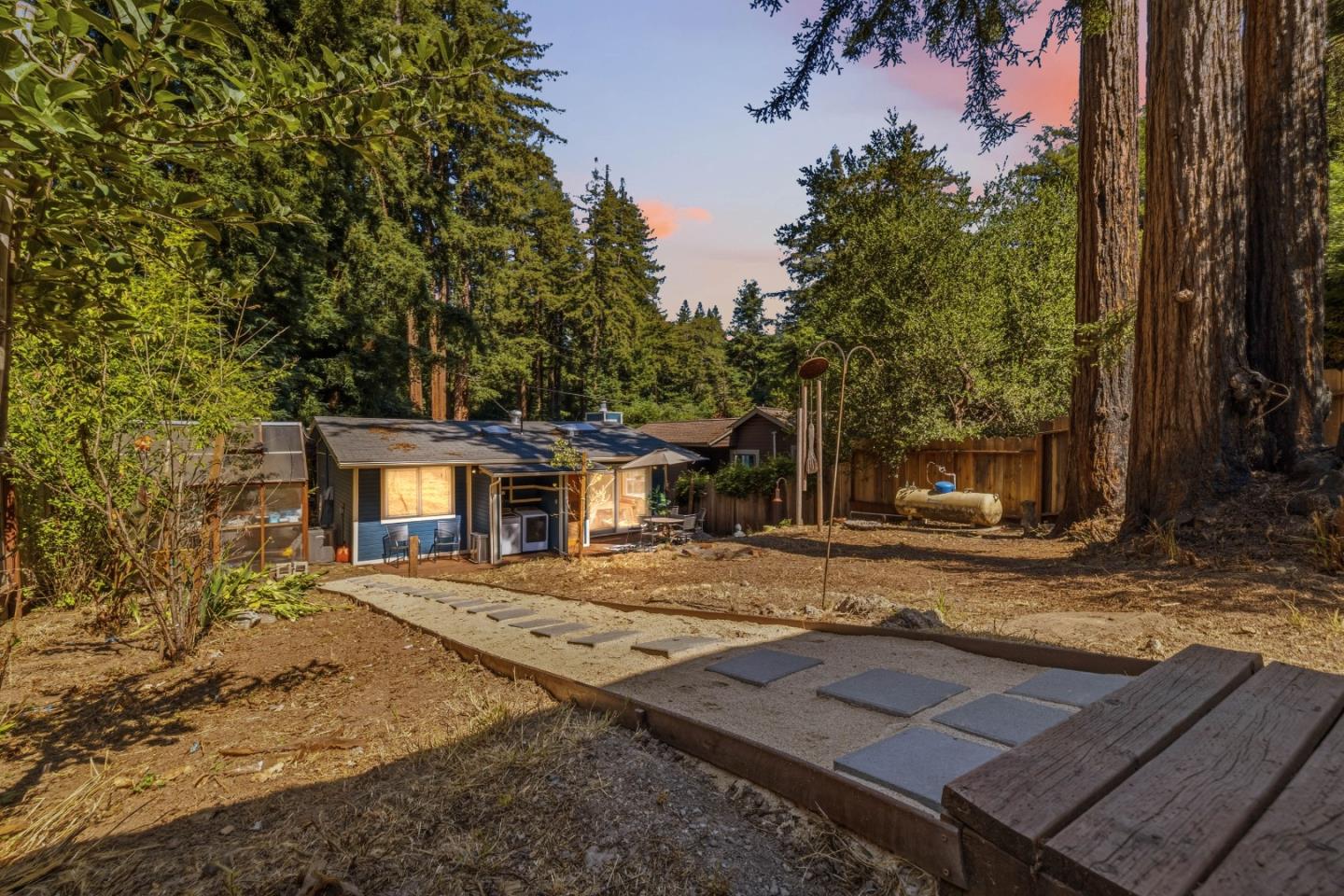 836 Creek Drive
