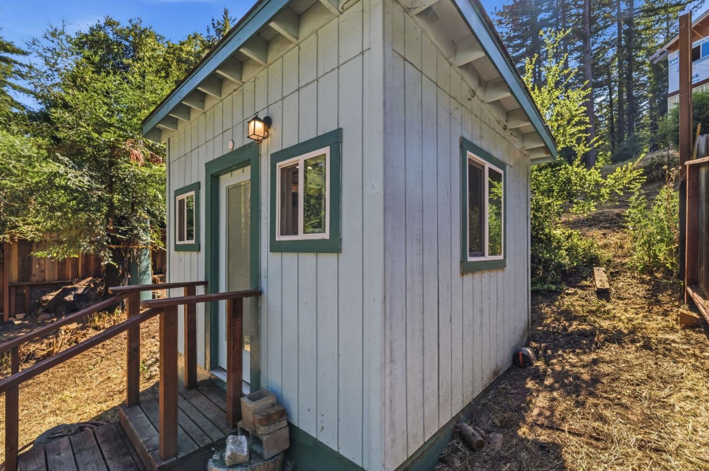 836 Creek Drive