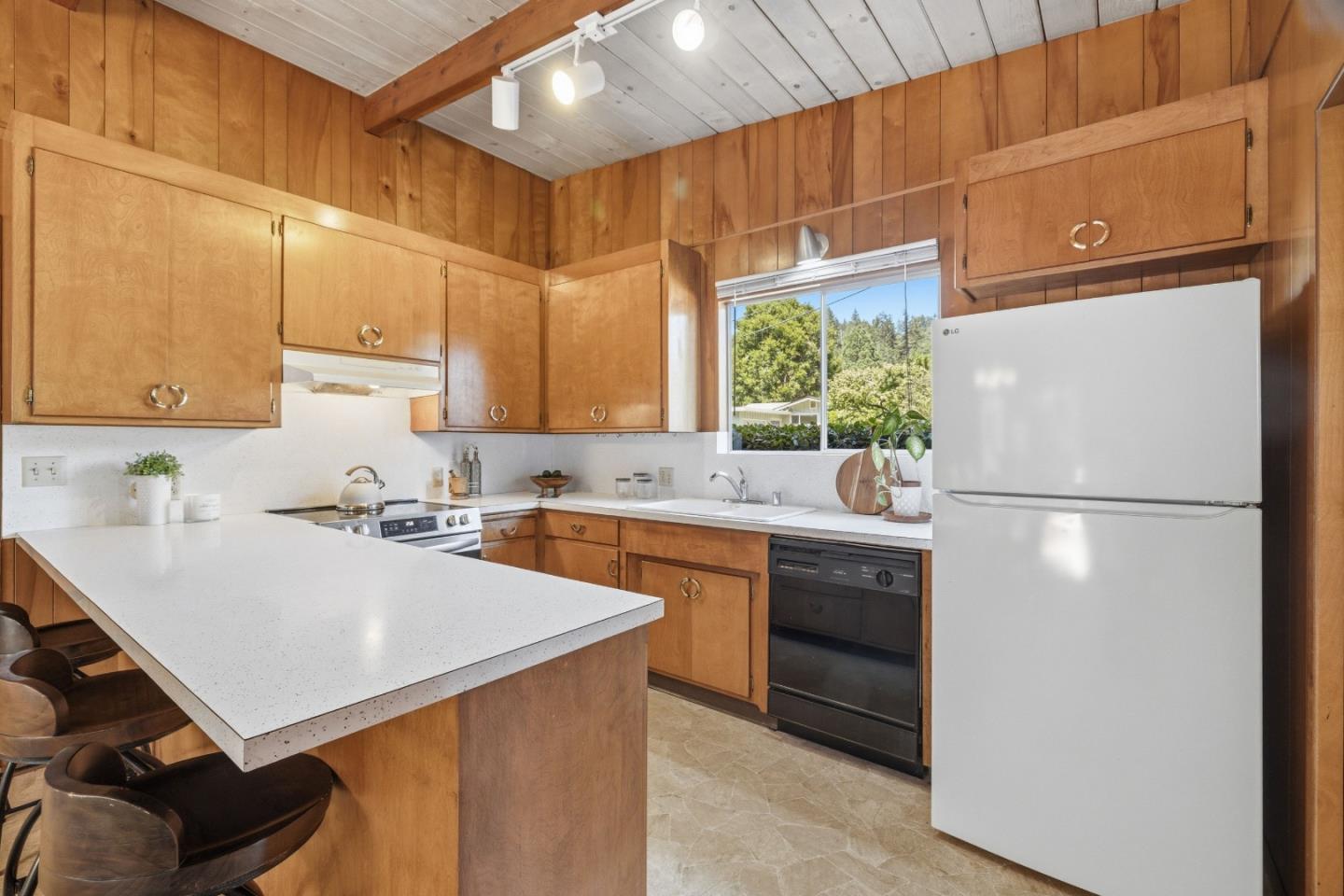 233 Clearview PL