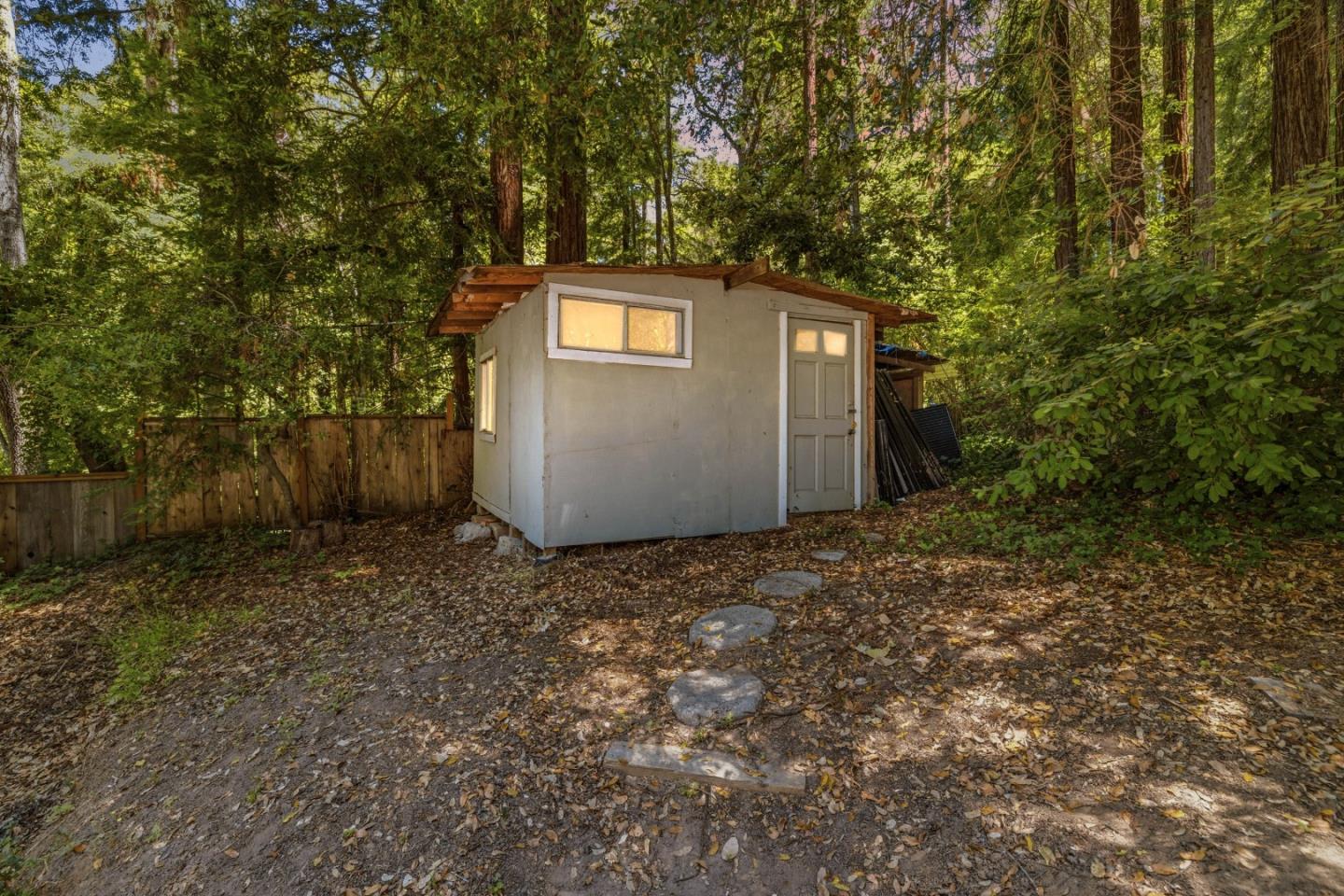 12489 Coleman AVE