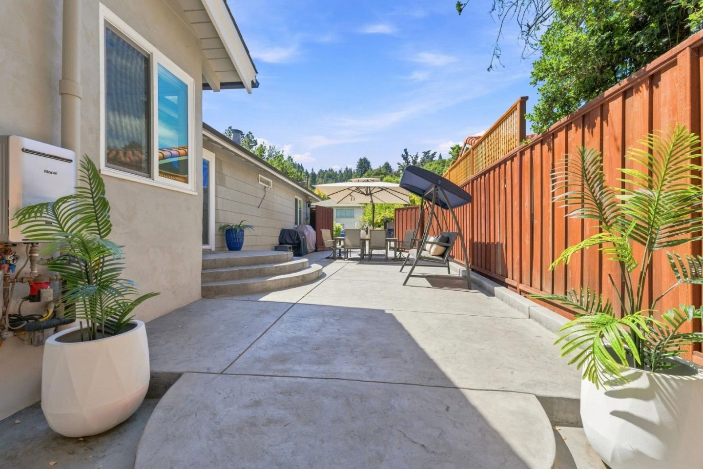 146 El Solyo Heights DR
