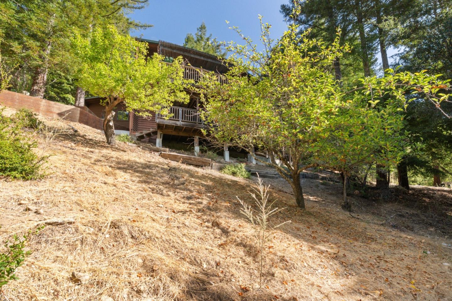 171 Tradewinds DR