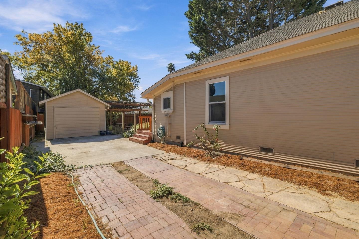 316 Broadway