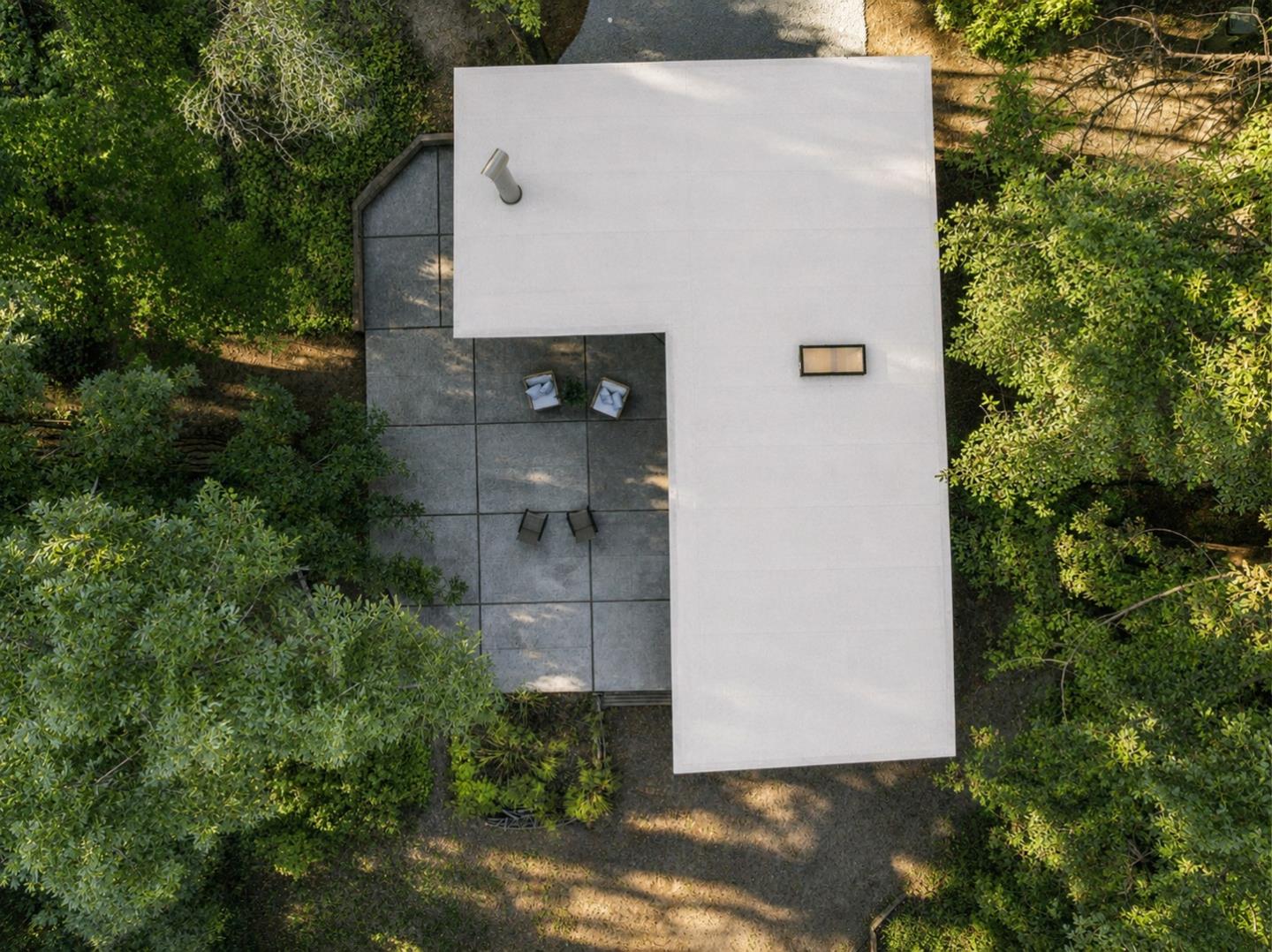 212 Larkspur ST