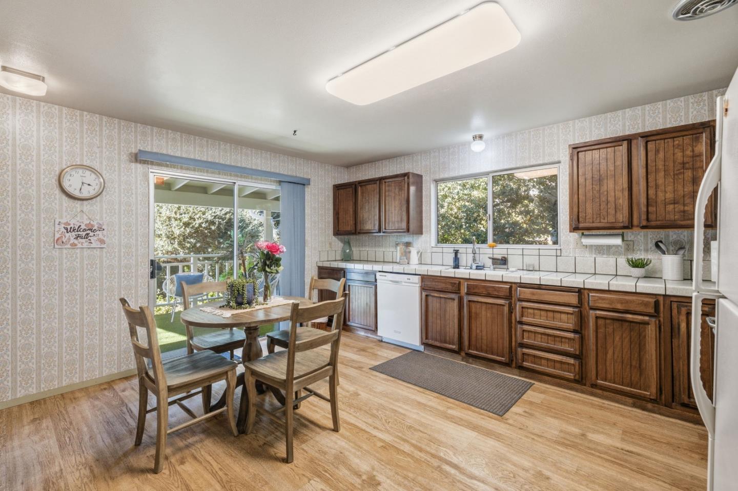 12 Azalea AVE