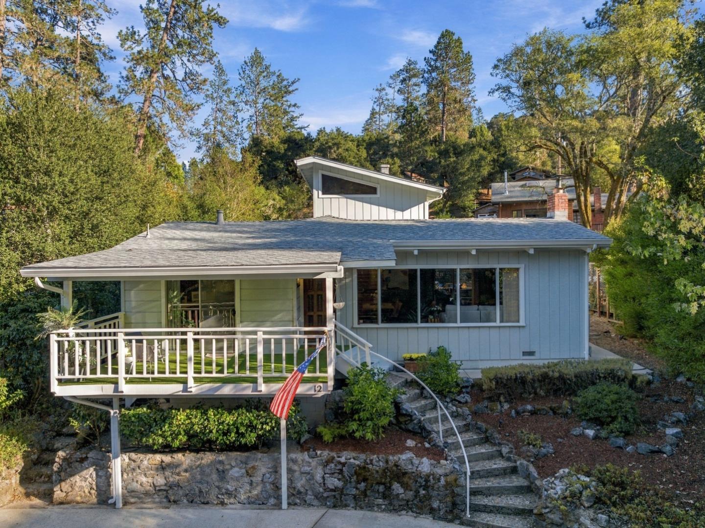 12 Azalea AVE