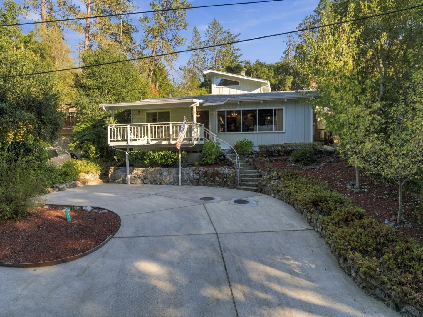 12 Azalea AVE