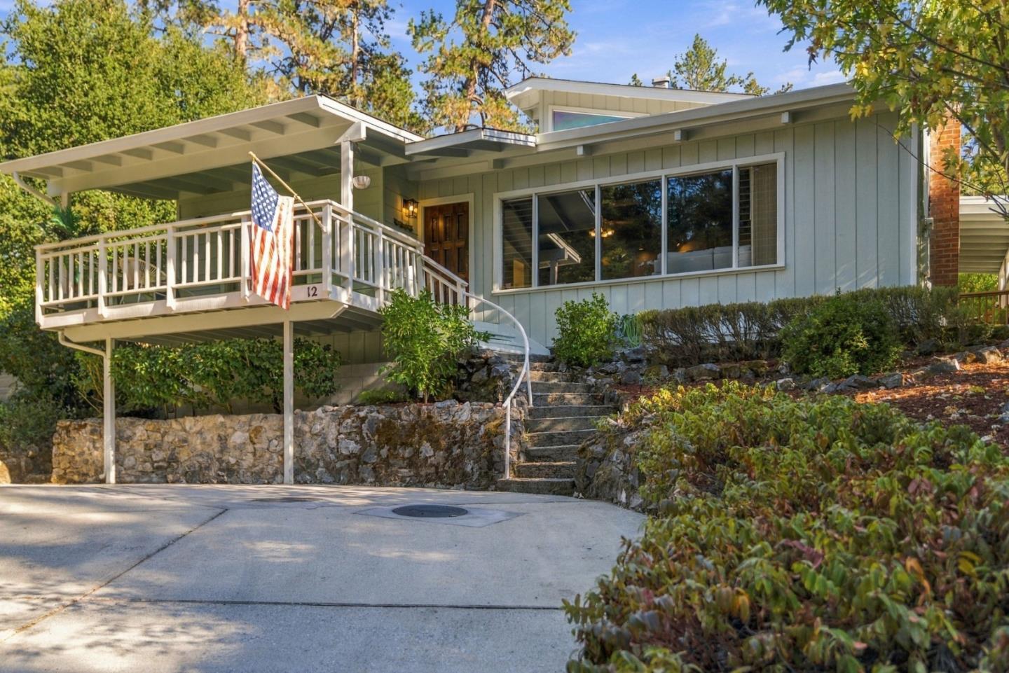 12 Azalea AVE