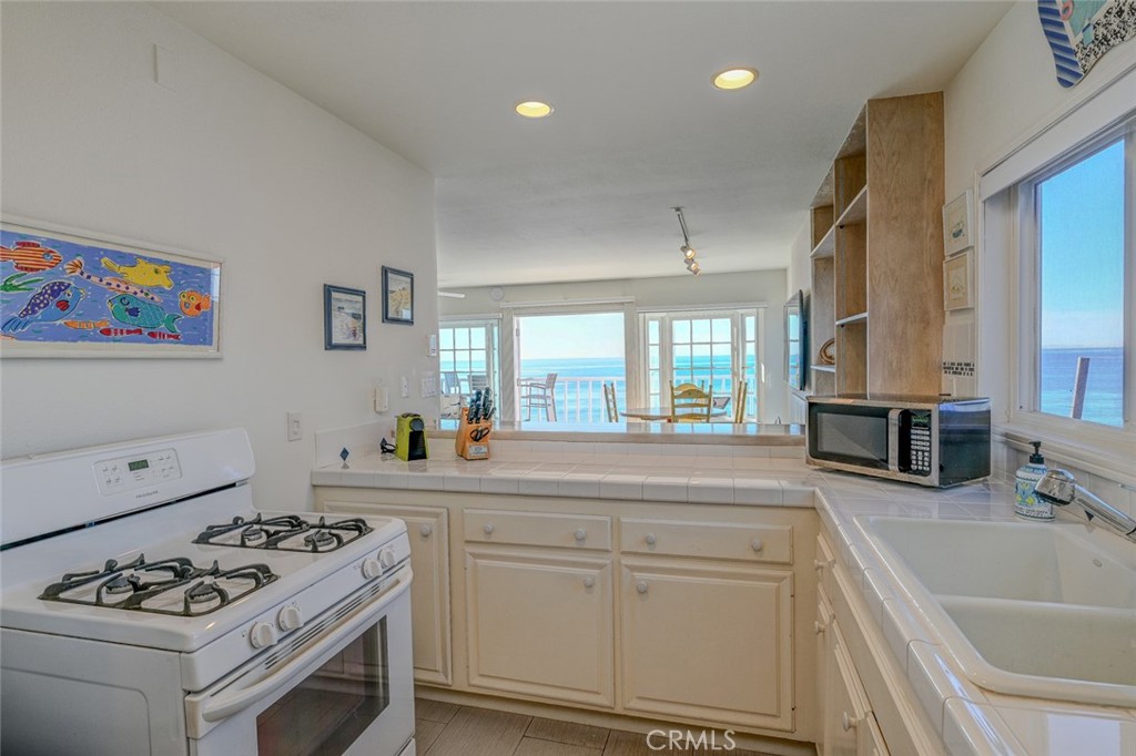 1021 Gaviota Drive