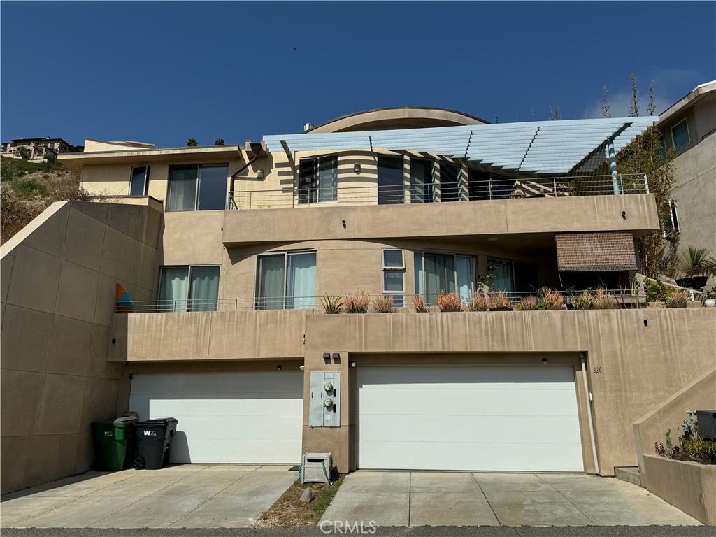 320 Loma Terrace B