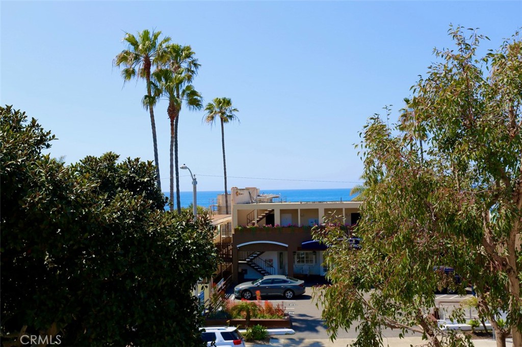 664 S Coast Highway C