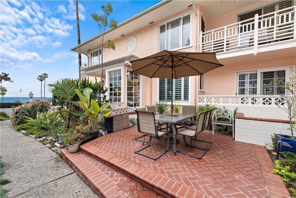 462 Cliff Drive 1