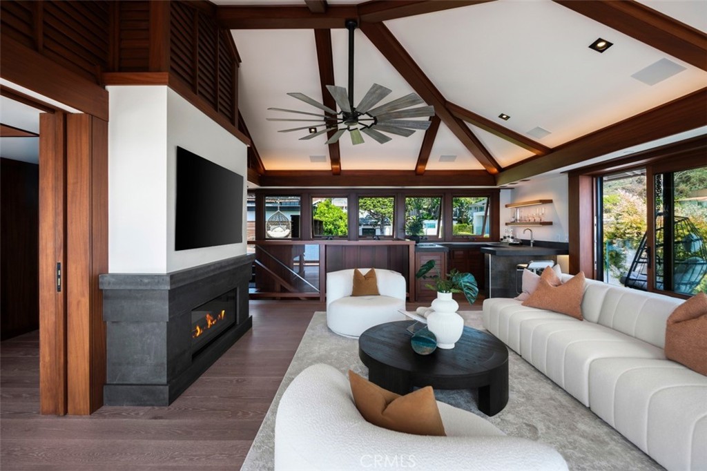 31678 Seacliff Drive