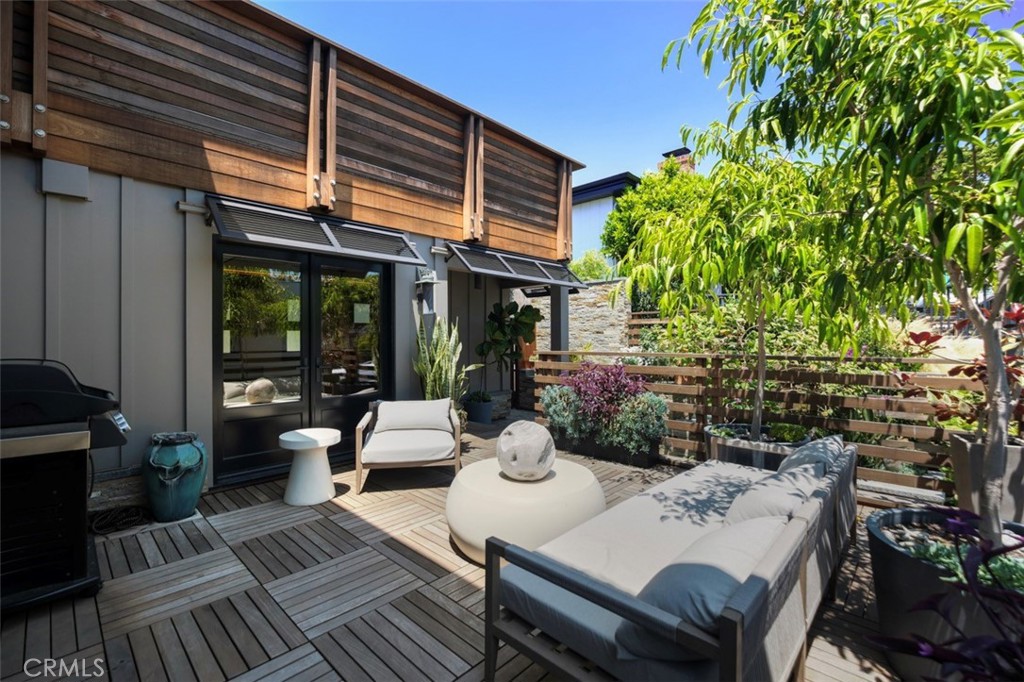 31678 Seacliff Drive