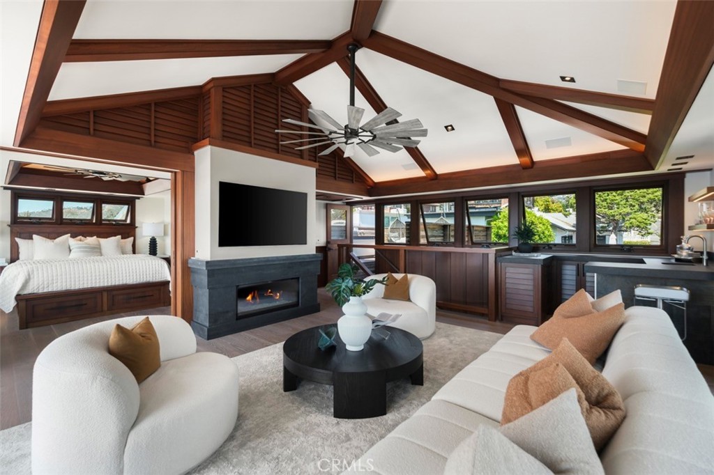 31678 Seacliff Drive