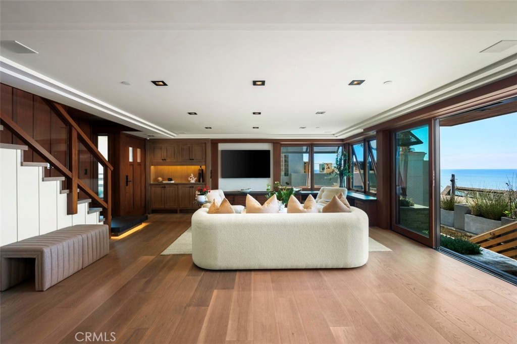 31678 Seacliff Drive