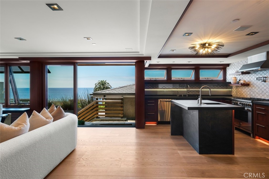 31678 Seacliff Drive