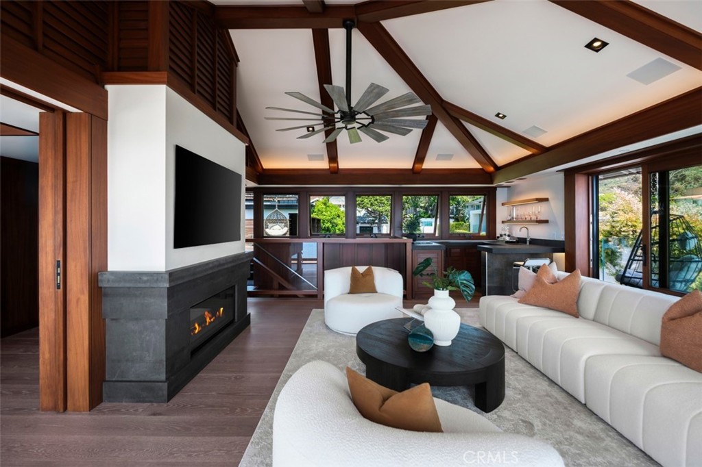 31678 Seacliff Drive