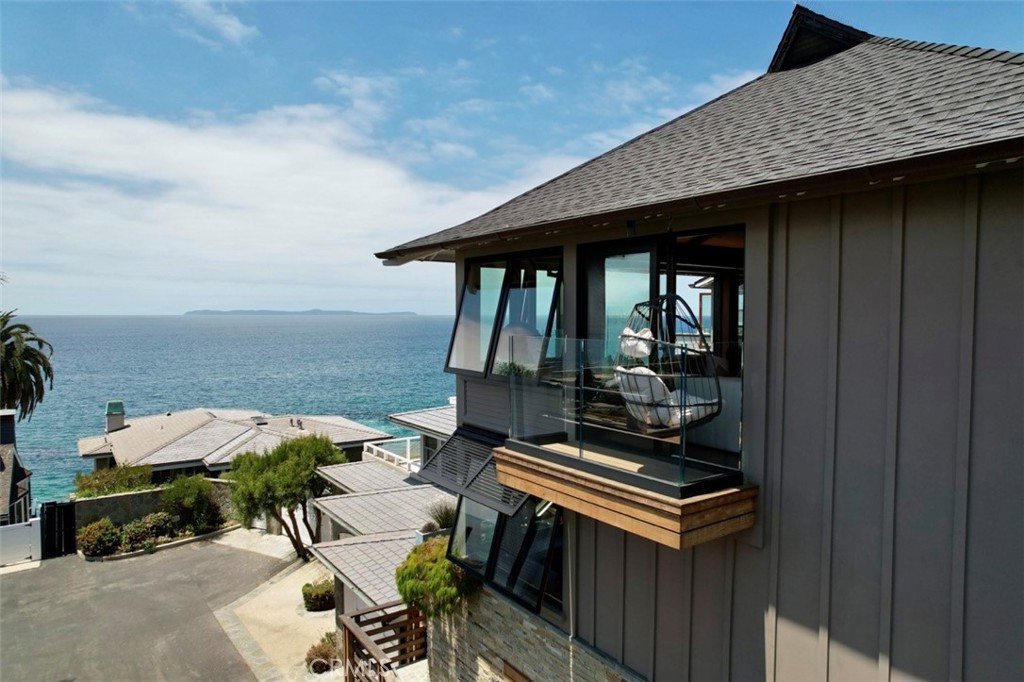 31678 Seacliff Drive