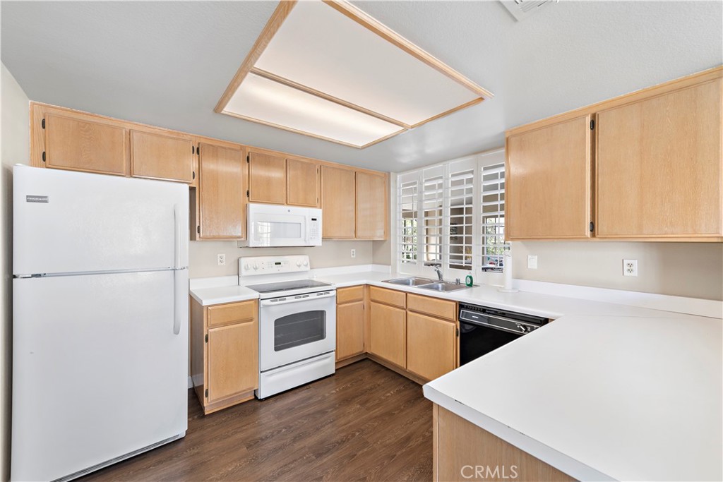 68 c Corniche Drive C